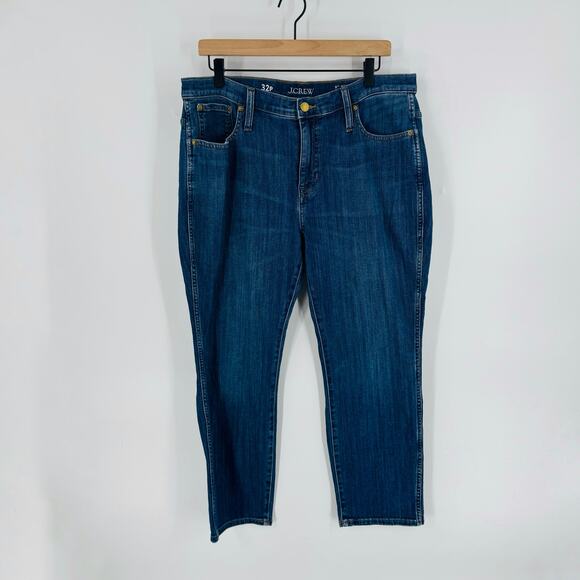 J. Crew Women’s 9" Vintage Slim Straight Jeans Medium Wash Denim Size 32P Petite - Picture 1 of 7